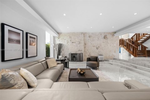 Villa ou maison à vendre à Bay Harbor Islands, Floride: 5 chambres, 465.35 m2 № 2008861 - photo 12