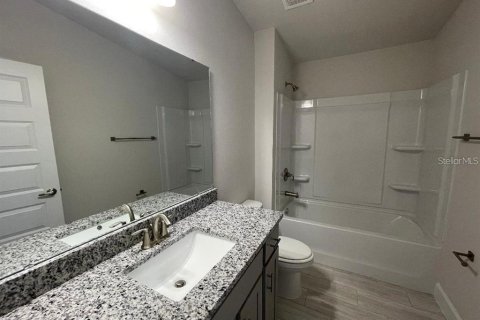 House in Hudson, Florida 3 bedrooms, 140.75 sq.m. № 2230780 - photo 7
