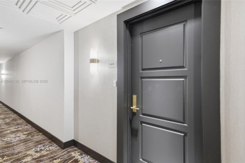Copropriété à vendre à Bal Harbour, Floride: 2 chambres, 180.42 m2 № 2090298 - photo 14