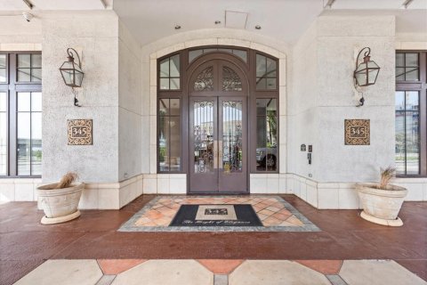 Copropriété à vendre à Tampa, Floride: 2 chambres, 108.7 m2 № 2092104 - photo 3