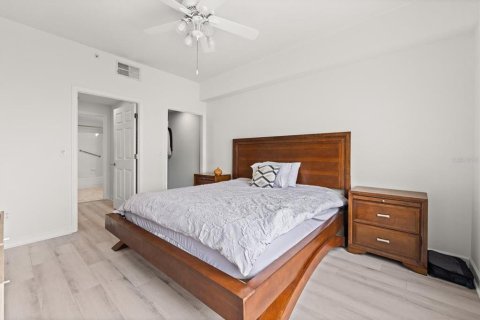 Copropriété à vendre à Tampa, Floride: 2 chambres, 108.7 m2 № 2092104 - photo 17