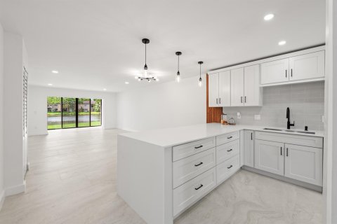 Condo in Boca Raton, Florida, 2 bedrooms  № 2275394 - photo 2
