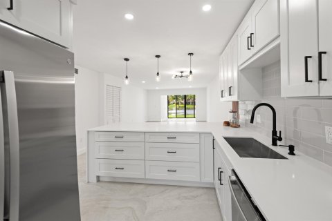 Condo in Boca Raton, Florida, 2 bedrooms  № 2275394