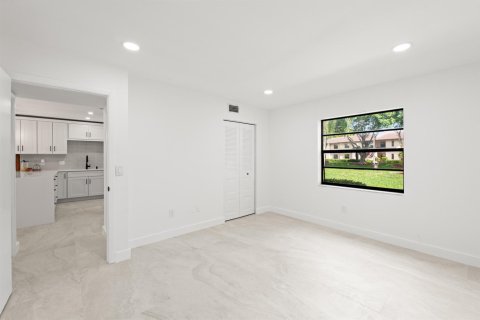 Condo in Boca Raton, Florida, 2 bedrooms  № 2275394 - photo 29