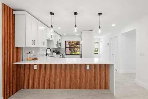 Condo in Boca Raton, Florida, 2 bedrooms  № 2275394 - photo 4