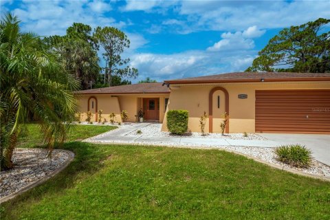 Villa ou maison à vendre à Port Charlotte, Floride: 3 chambres, 190.73 m2 № 2209671 - photo 4
