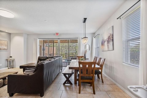 Adosado en venta en Davenport, Florida, 5 dormitorios, 228.54 m2 № 2222201 - foto 17