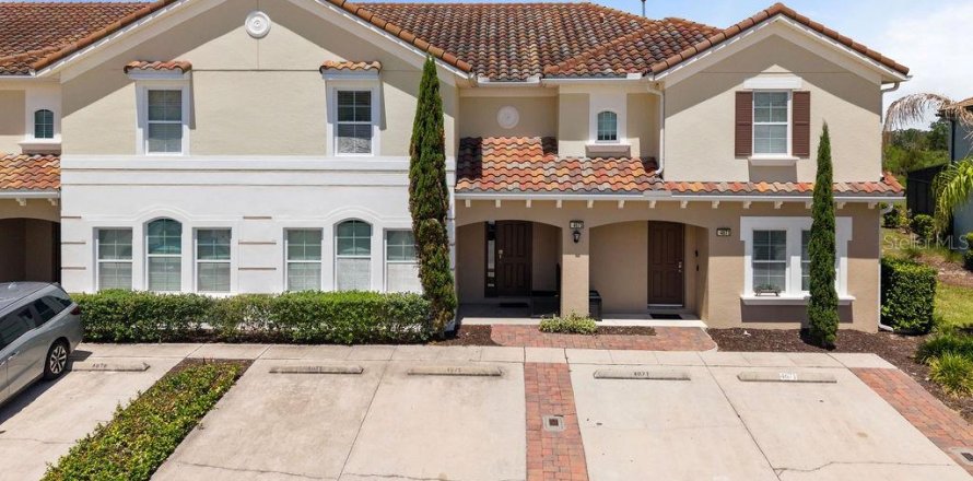 Adosado en Davenport, Florida 5 dormitorios, 228.54 m2 № 2222201