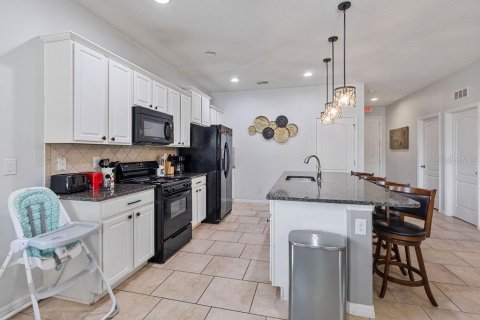 Adosado en venta en Davenport, Florida, 5 dormitorios, 228.54 m2 № 2222201 - foto 6