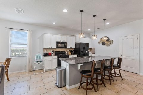 Adosado en venta en Davenport, Florida, 5 dormitorios, 228.54 m2 № 2222201 - foto 8