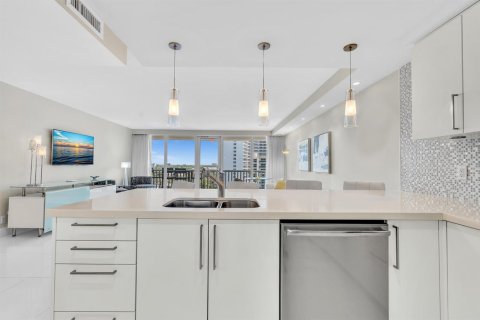 Condo in Fort Lauderdale, Florida, 2 bedrooms № 2154967 - photo 18