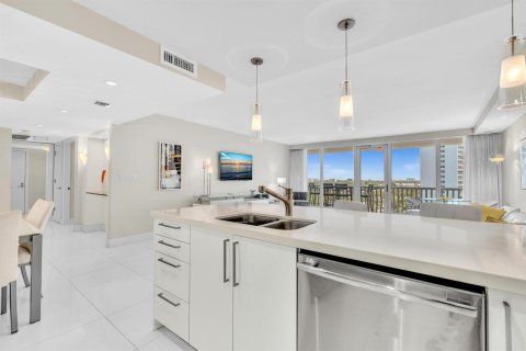 Condo in Fort Lauderdale, Florida, 2 bedrooms № 2154967 - photo 19