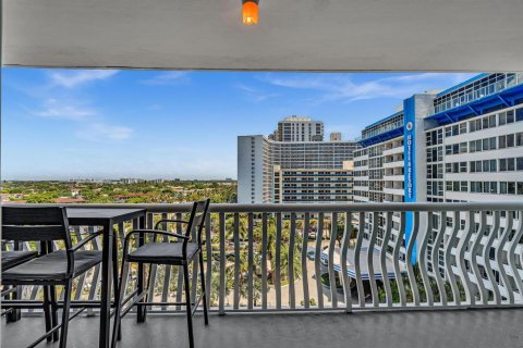 Condo in Fort Lauderdale, Florida, 2 bedrooms № 2154967 - photo 29