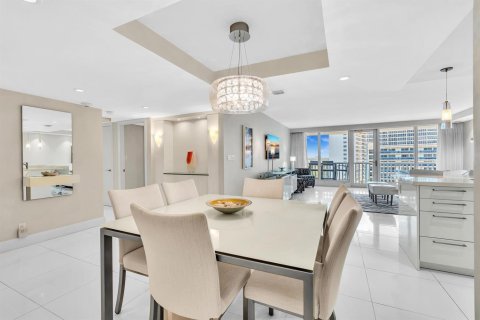 Condo in Fort Lauderdale, Florida, 2 bedrooms № 2154967 - photo 11