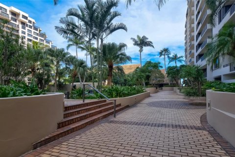 Condominio en venta en Miami, Florida, 3 dormitorios, 150.87 m2 № 1982551 - foto 5