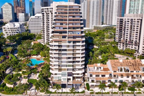 Condominio en venta en Miami, Florida, 3 dormitorios, 150.87 m2 № 1982551 - foto 2