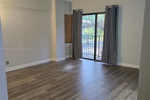 Снять в аренду кондоминиум в Дейви, Флорида 2 спальни, 102.19м2, № 2066123 - фото 13