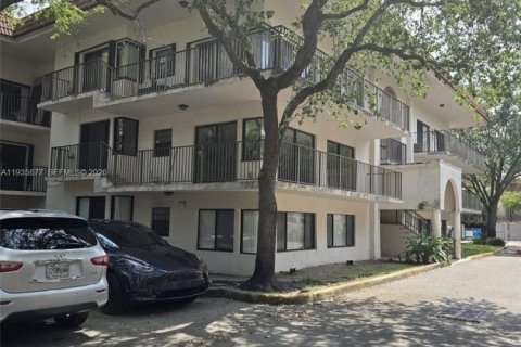 Condominio en Davie, Florida, 2 dormitorios  № 2066123