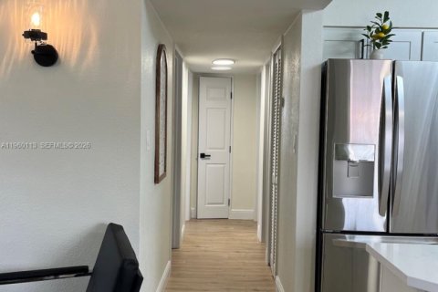 House in Melbourne, Florida 3 bedrooms, 93.46 sq.m. № 2021859 - photo 23