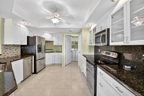 Condominio en venta en Boynton Beach, Florida, 3 dormitorios, 185.8 m2 № 1827523 - foto 27