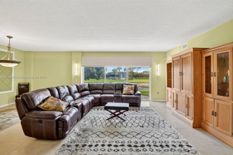 Condominio en venta en Boynton Beach, Florida, 3 dormitorios, 185.8 m2 № 1827523 - foto 20