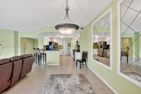 Condominio en venta en Boynton Beach, Florida, 3 dormitorios, 185.8 m2 № 1827523 - foto 23