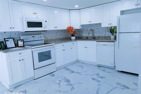 Apartment in Clearwater, Florida 2 bedrooms, 85.66 sq.m. № 1868847 - photo 6