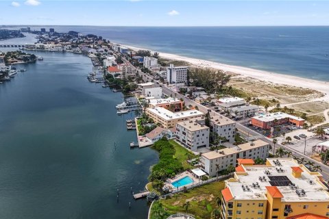 Condominio en venta en Treasure Island, Florida, 2 dormitorios, 122.63 m2 № 1530419 - foto 6