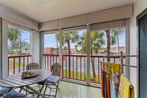 Condominio en venta en Treasure Island, Florida, 2 dormitorios, 122.63 m2 № 1530419 - foto 28