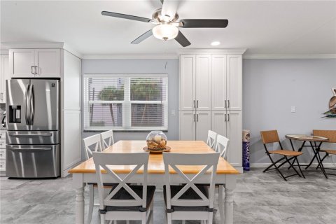 Condominio en venta en Treasure Island, Florida, 2 dormitorios, 122.63 m2 № 1530419 - foto 26