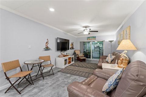 Condominio en venta en Treasure Island, Florida, 2 dormitorios, 122.63 m2 № 1530419 - foto 16