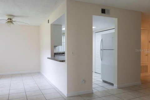 Copropriété à louer à Orlando, Floride: 2 chambres, 84.08 m2 № 2416709 - photo 4