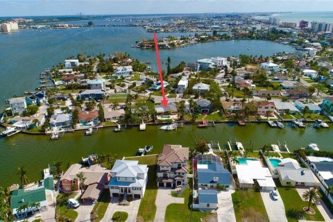 Casa en venta en Redington Beach, Florida, 3 dormitorios, 178.56 m2 № 1436442 - foto 3