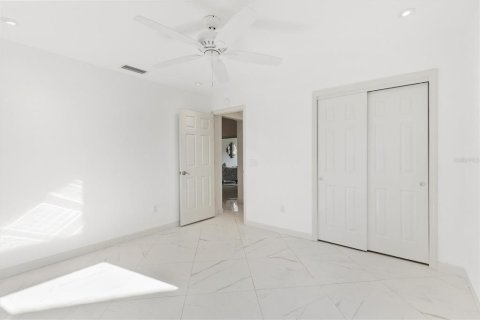 Casa en venta en The Villages, Florida, 3 dormitorios, 177.26 m2 № 1509240 - foto 21