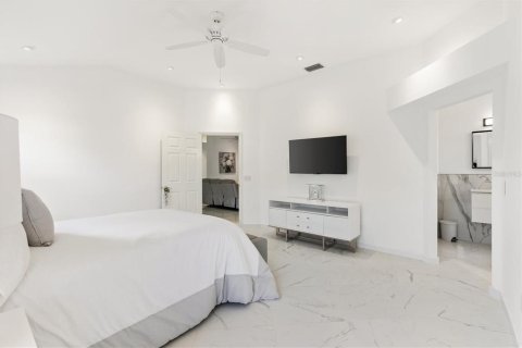 Casa en venta en The Villages, Florida, 3 dormitorios, 177.26 m2 № 1509240 - foto 14