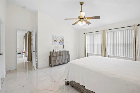 House in St. Lucie, Florida 3 bedrooms, 159.23 sq.m. № 2097802 - photo 19