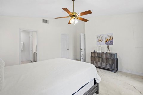 House in St. Lucie, Florida 3 bedrooms, 159.23 sq.m. № 2097802 - photo 20
