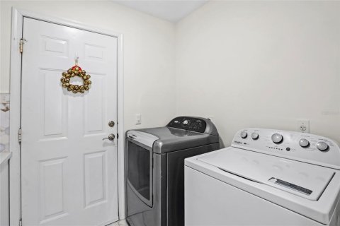 House in St. Lucie, Florida 3 bedrooms, 159.23 sq.m. № 2097802 - photo 28