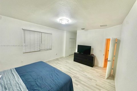 House in Homestead, Florida 4 bedrooms, 226.4 sq.m. № 1756029 - photo 29