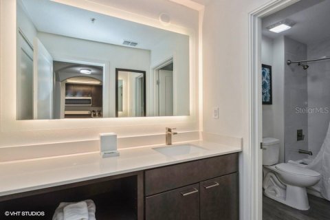 Condominio en venta en Winter Garden, Florida, 2 dormitorios, 117.52 m2 № 794623 - foto 21