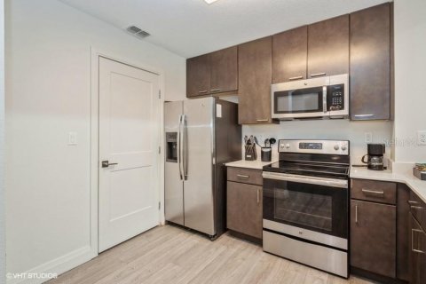 Condominio en venta en Winter Garden, Florida, 2 dormitorios, 117.52 m2 № 794623 - foto 8