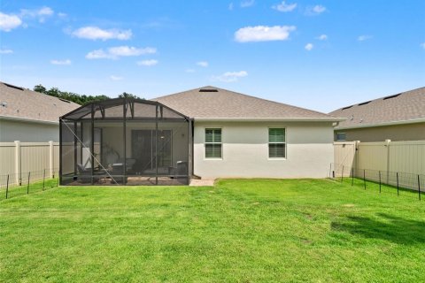 House in Mount Dora, Florida 3 bedrooms, 182.65 sq.m. № 2310330 - photo 28