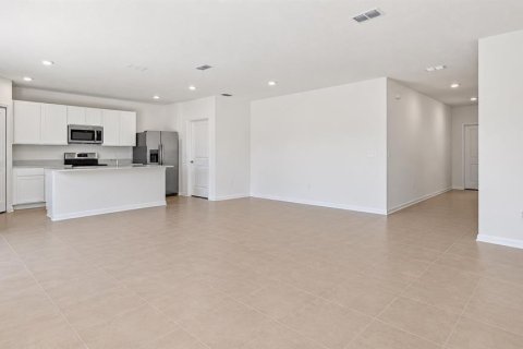 Villa ou maison à louer à Eustis, Floride: 4 chambres, 174.66 m2 № 2354837 - photo 16