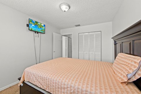 Casa en venta en Lake Worth, Florida, 4 dormitorios, 198.07 m2 № 2279626 - foto 23