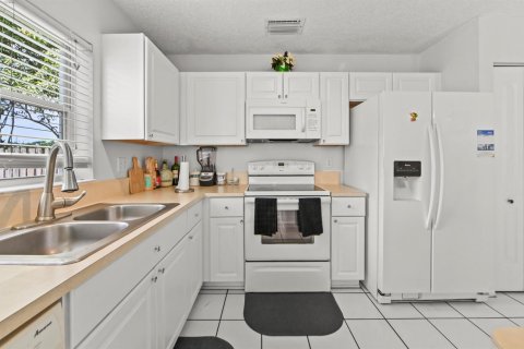Casa en venta en Lake Worth, Florida, 4 dormitorios, 198.07 m2 № 2279626 - foto 13