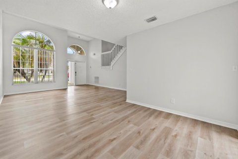Casa en venta en Lake Worth, Florida, 4 dormitorios, 198.07 m2 № 2279626 - foto 7
