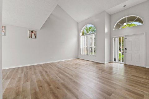 Casa en venta en Lake Worth, Florida, 4 dormitorios, 198.07 m2 № 2279626 - foto 5