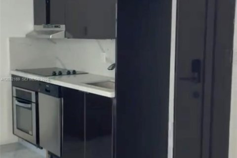 Apartment in Miami Beach, Florida 2 bedrooms, 60.39 sq.m. № 2086702 - photo 2
