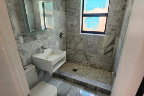 Apartment in Miami Beach, Florida 2 bedrooms, 60.39 sq.m. № 2086702 - photo 8