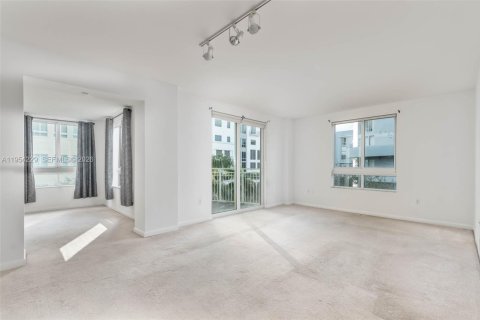 Condo in Miami, Florida, 1 bedroom  № 2008990